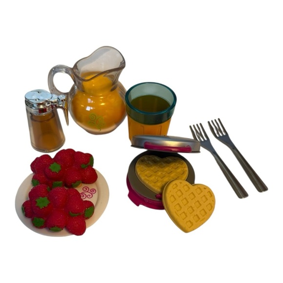 American Girl 18” Doll With Clothing And Food Acessories - Picture 3 of 5